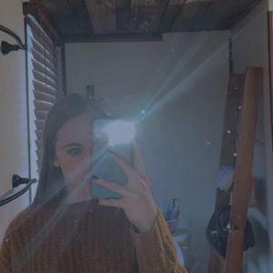 Meet your Posher, Abby